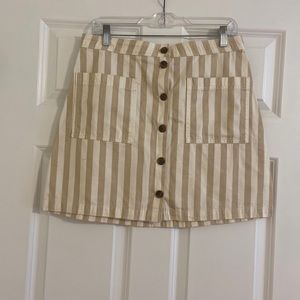 🧡 Women’s Old Navy striped skirt